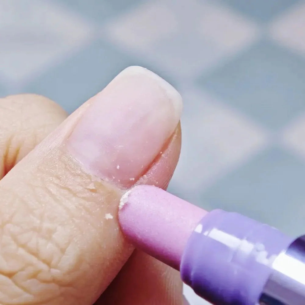 CUTICLE GLOW™ | INSTANTLY SOFTENS DRY CUTICLES