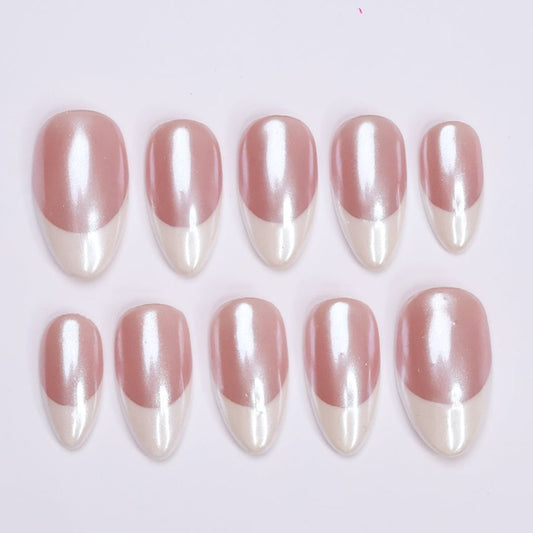 Nude basis parelwitte tip